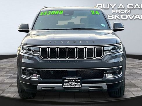 Used 2024 Jeep Wagoneer Series II w/ Flexible Seating Group image 3