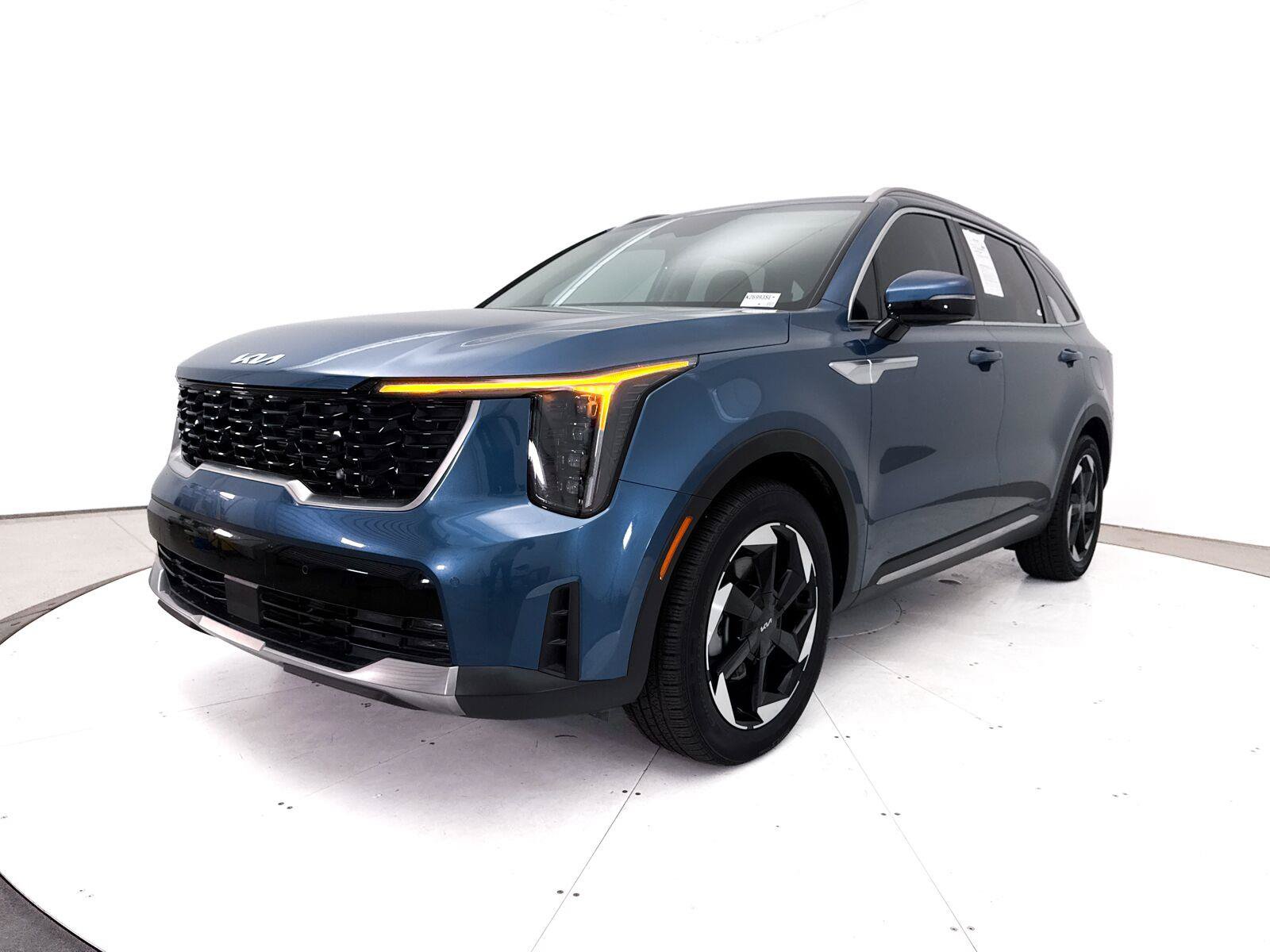 Used 2025 Kia Sorento EX AWD/4WD image 15