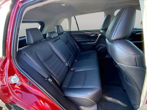 Used 2021 Toyota RAV4 XLE Premium FWD image 20