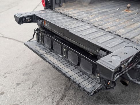 Used 2022 GMC Sierra 2500 AT4 w/ Snow Plow Prep/Camper Package image 40