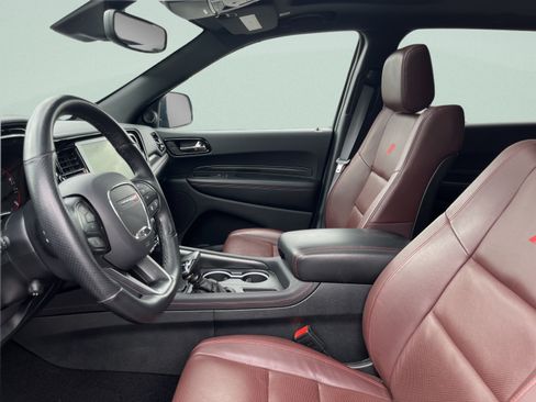 Used 2025 Dodge Durango GT AWD/4WD image 14