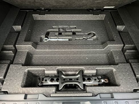 Used 2025 Subaru Outback Onyx Edition image 35