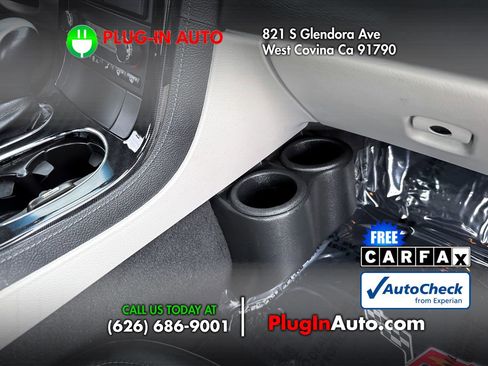 Used 2012 Chevrolet Corvette Coupe w/ 2LT Preferred Equipment Group RWD image 11