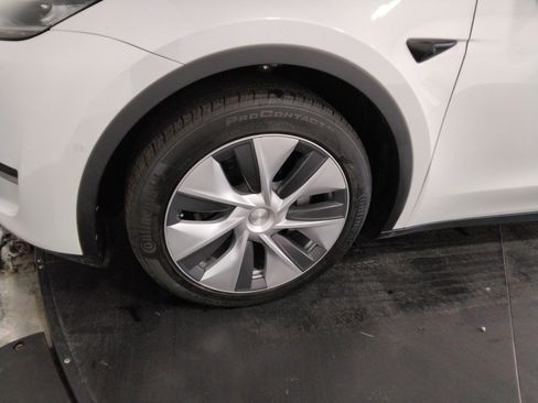 Used 2023 Tesla Model Y Long Range image 44