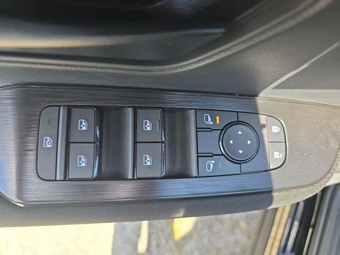New 2026 Nissan Kicks S FWD image 29
