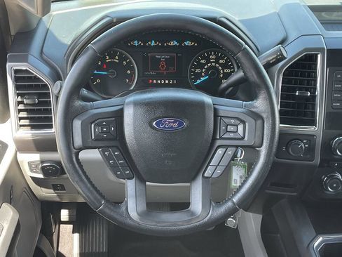Used 2015 Ford F150 XLT w/ Equipment Group 301A Mid RWD image 19