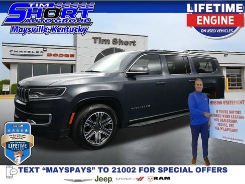 Used 2024 Jeep Wagoneer L Series II w/ Flexible Seating Group AWD/4WD image 1