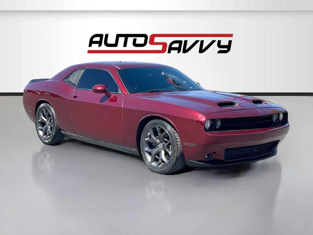 Used 2020 Dodge Challenger R/T RWD image 1