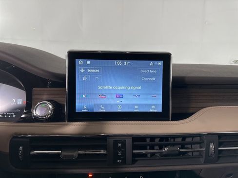 Used 2022 Lincoln Corsair Reserve w/ Equipment Group 201A image 11