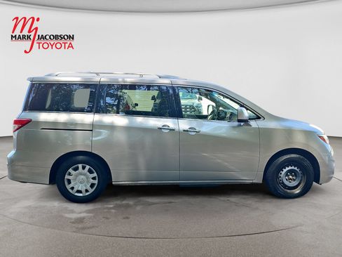 Used 2012 Nissan Quest S FWD image 5