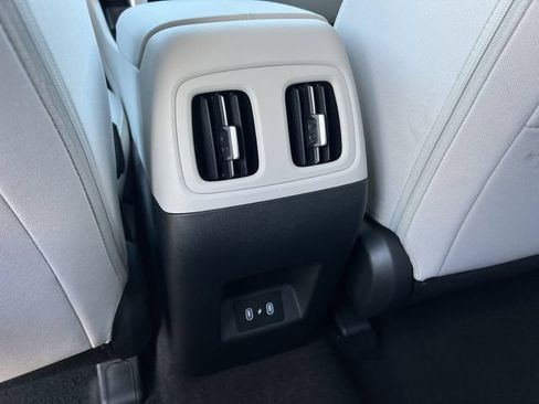 New 2026 Hyundai Tucson SEL FWD image 17
