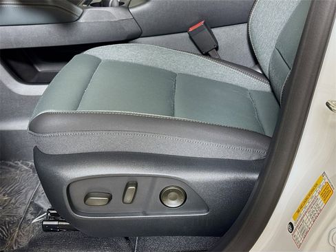 New 2026 GMC Terrain AT4 w/ Convenience Package III image 17