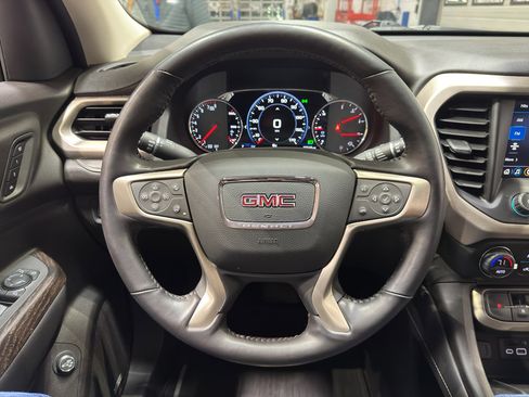 Used 2022 GMC Acadia Denali w/ GMC Pro Grade Package image 23