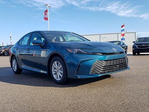 New 2026 Toyota Camry LE image 3