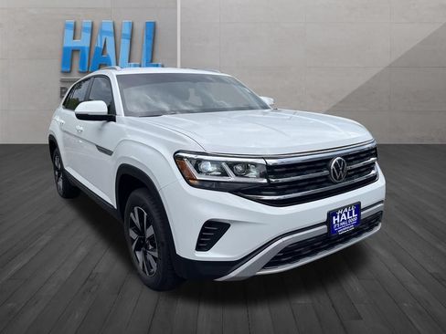 Certified 2022 Volkswagen Atlas Cross Sport SE AWD/4WD image 8