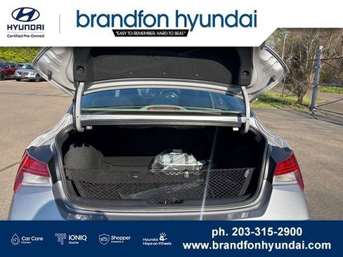 Used 2026 Hyundai Elantra Hybrid FWD image 29