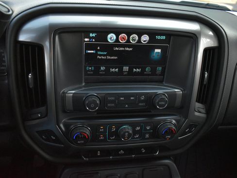 Used 2018 Chevrolet Silverado 1500 LTZ Z71 w/ LPO, Black Pack AWD/4WD image 27