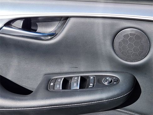 Used 2019 INFINITI QX50 Luxe w/ Navigation Package image 11