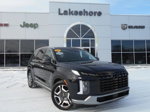 Used 2023 Hyundai Palisade Limited w/ Cargo Package image 2