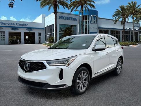 Used 2023 Acura RDX w/ Technology Package FWD image 4