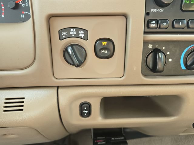 Used 2004 Ford F350 King Ranch AWD/4WD image 25