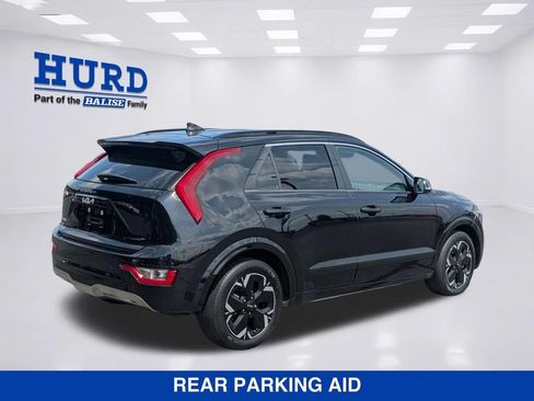 Used 2023 Kia Niro Wind w/ Wind Preserve Package FWD image 3