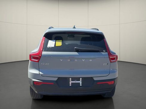 Used 2026 Volvo XC40 B5 Plus AWD/4WD image 6
