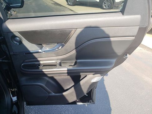 Used 2023 Lincoln Corsair Reserve w/ Equipment Group 202A image 16