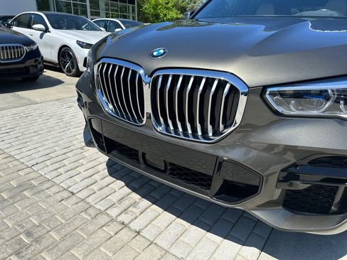 Certified 2022 BMW X5 xDrive40i w/ M Sport Package AWD/4WD image 16