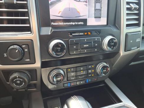 Used 2020 Ford F150 Platinum w/ Equipment Group 701A Luxury RWD image 26