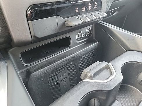 Used 2022 RAM 1500 Laramie image 25