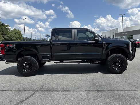 Used 2024 Ford F250 XL w/ STX Appearance Package AWD/4WD image 8
