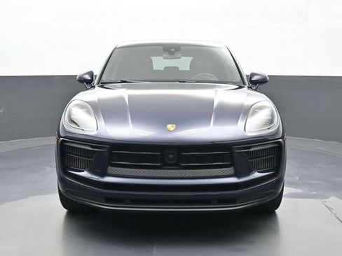 Certified 2023 Porsche Macan S AWD/4WD image 27