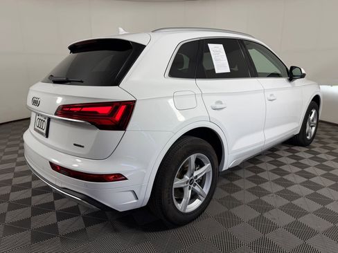 Used 2023 Audi Q5 2.0T Premium w/ Convenience Package AWD/4WD image 9