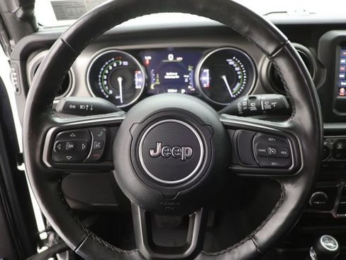 Used 2023 Jeep Wrangler Unlimited w/ Cold Weather Group image 13