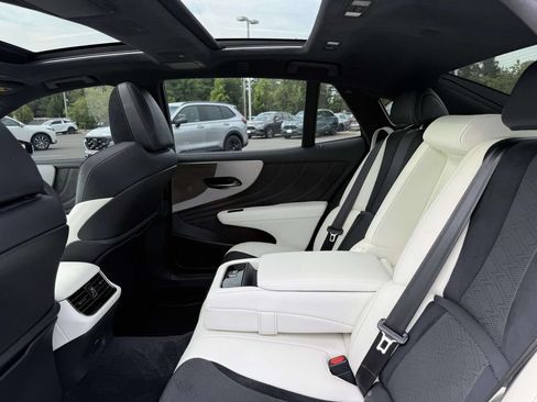 Used 2022 Lexus LS 500 F Sport w/ Accessory Package (Z2) AWD/4WD image 16
