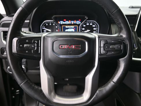 Used 2021 GMC Yukon XL SLT image 11