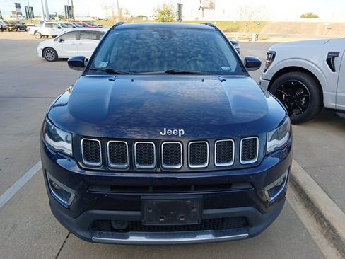 Used 2018 Jeep Compass Limited w/ Navigation Group image 3