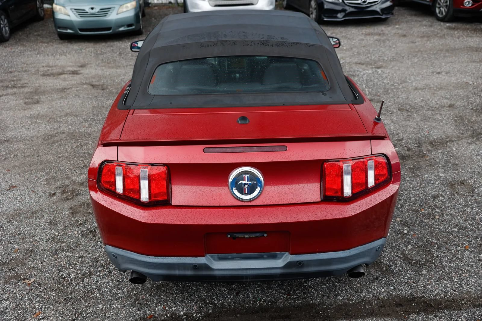 Used 2012 Ford Mustang Premium w/ Electronics Pkg RWD image 7