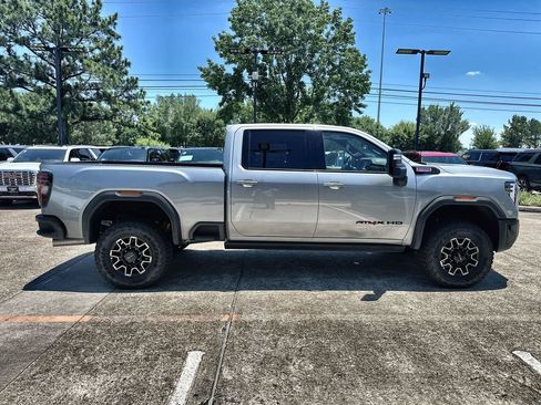 New 2026 GMC Sierra 2500 AT4X w/ LPO, Black Badging Package AWD/4WD image 10