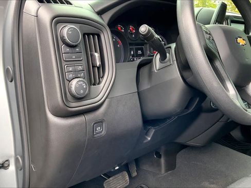 Used 2025 Chevrolet Silverado 2500 Custom w/ Custom Value Package AWD/4WD image 33