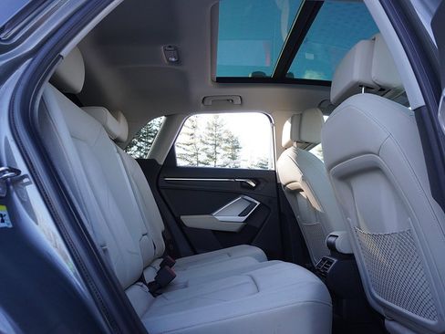 Used 2022 Audi Q3 2.0T Premium w/ Convenience Package image 37