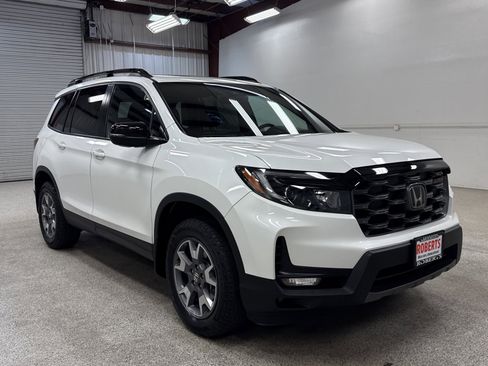 Used 2022 Honda Passport TrailSport image 34