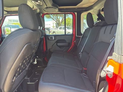 Used 2022 Jeep Wrangler Unlimited Rubicon 4xe w/ Cold Weather Group image 15