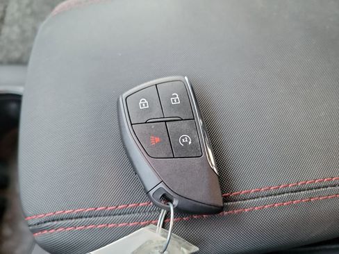 Used 2023 Chevrolet Colorado Z71 w/ Z71 Convenience Package 2 image 22