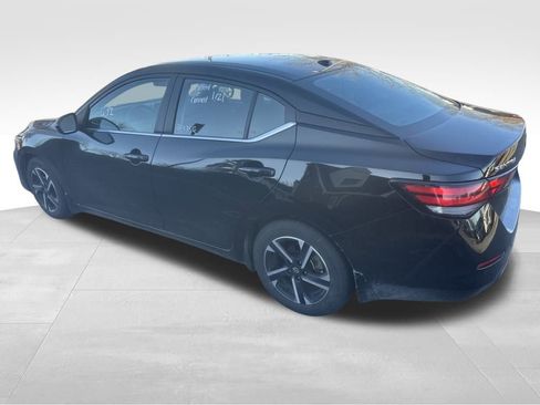 Used 2024 Nissan Sentra SV image 12