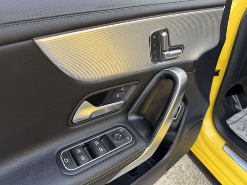 Used 2020 Mercedes-Benz CLA 250 image 34