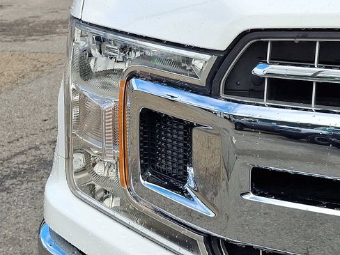 Used 2018 Ford F150 XLT w/ Equipment Group 302A Luxury AWD/4WD image 9