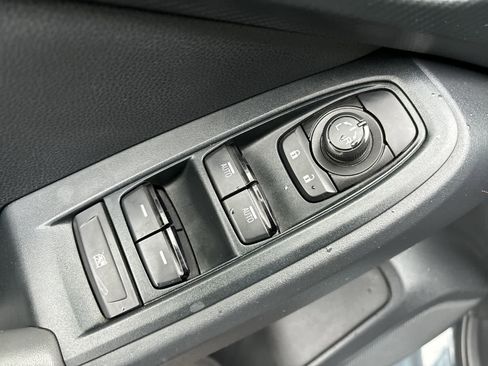 Used 2024 Subaru Crosstrek 2.0i Premium image 11