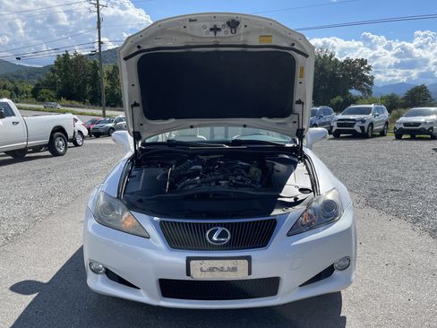 Used 2010 Lexus IS 250C RWD image 24